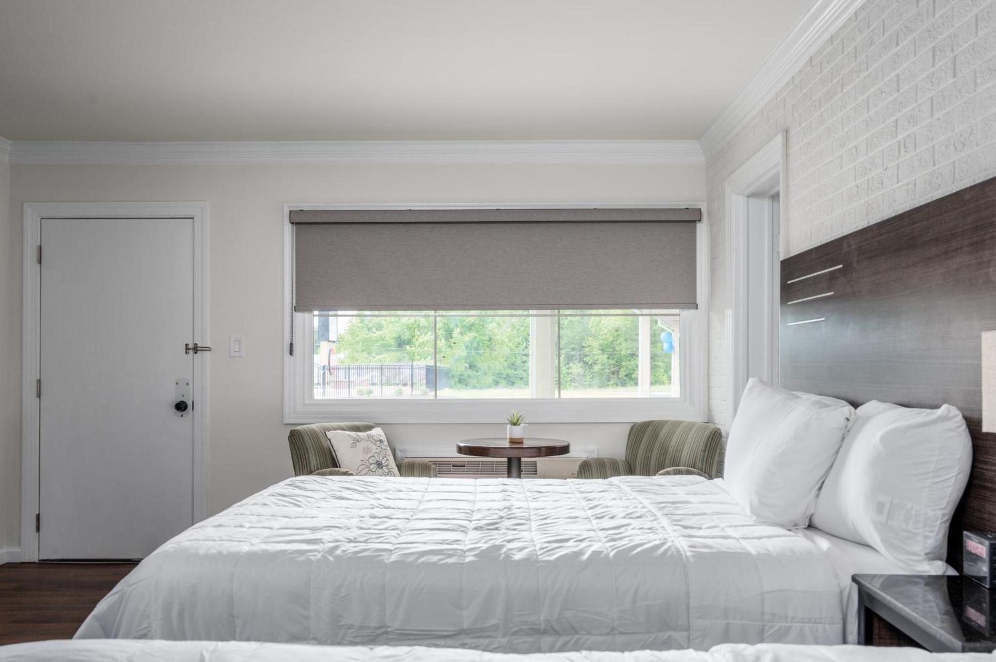 Crewe Boutique Inn ภายนอก รูปภาพ