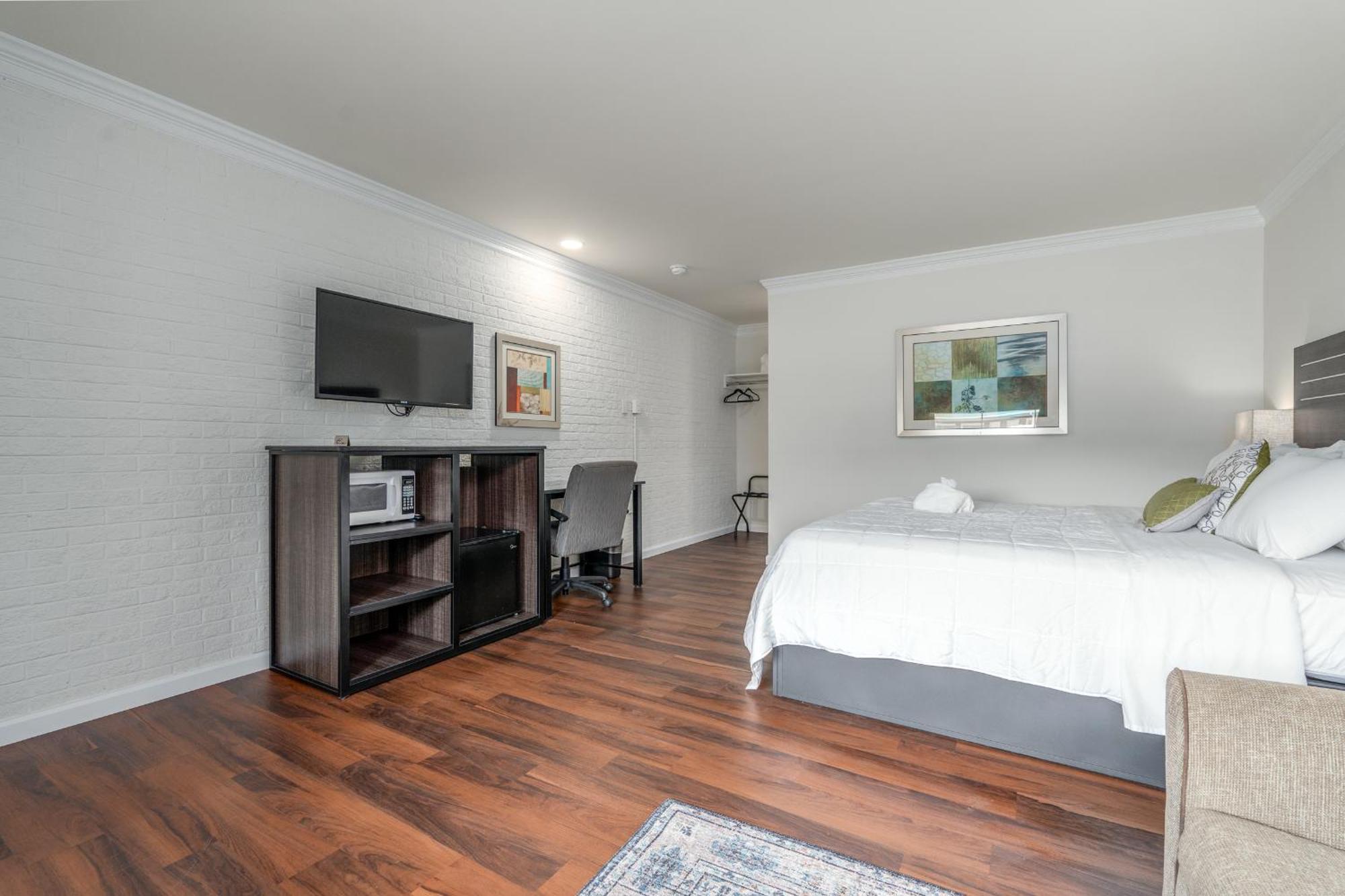 Crewe Boutique Inn ภายนอก รูปภาพ